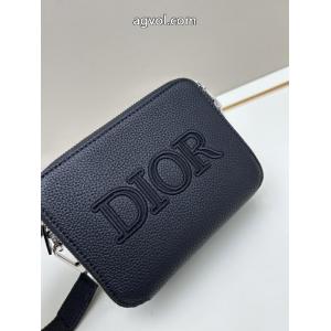 コピー ブランド 通販バッグ季節をまたい新作アイテム完売続出DIOR