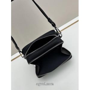コピー ブランド 通販バッグ季節をまたい新作アイテム完売続出DIOR