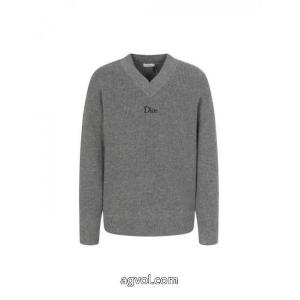 diorアルファベットロゴVネックニットセーター