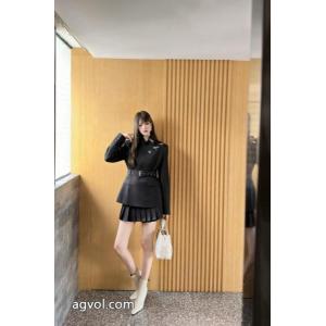 ブランド コピー 着払いコート今年人気アイテム 最安挑戦 最新モデルも顧客セールで格安DIOR