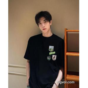 NEW大変素敵 新作限定お早めに 今季爆発的な人気ディオール半袖Tシャツ激安 ブランド 通販