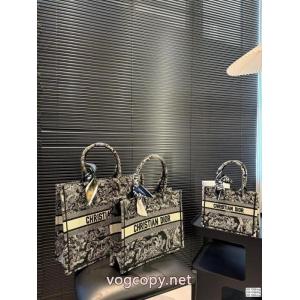 偽 ブランドDior大好評 通年使えるアイテム 超HOT新品商品レディースバッグ
