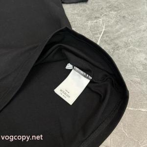 新作お洒落☆ 冬の王道　適度な上品さ 最旬アイテムブランド コピー 通販    半袖短袖Tシャツ衬衫Dior..