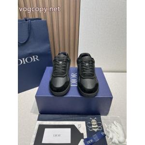 偽 ブランド サイトお得な 絶妙な抜け感 高級感が漂うDior    スニーカー.