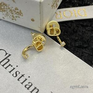     アクセサリーDIOR上品で美シルエット 世界中で爆発的人気 お得SALEブランド コピー 販売 ..