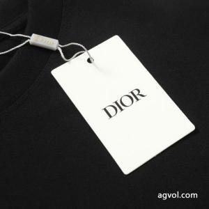 DIOR品質保証定番人気 26ss 2026秋、イチオシ上品半袖Tシャツブランド コピー 販売店