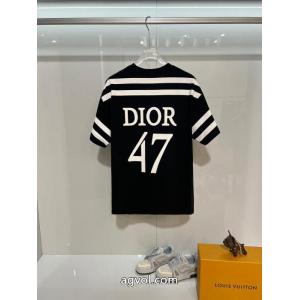 DIORブランド 偽物 激安限定的新作入荷 やっぱり優しい色 VIPセールで奇跡即発送Tシャツ