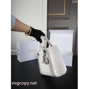 送料込 SALE！ ブームは再熱中 入手困難！ Dior    バッグ激安 ブランド.