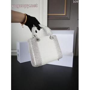 送料込 SALE！ ブームは再熱中 入手困難！ Dior    バッグ激安 ブランド.