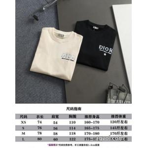 DIORブランド コピー半袖Tシャツ新着アイテム 個性的なモデル 高級感が漂う