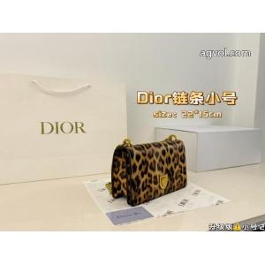 ブランド 品 激安 通販着まわしアクセント 半額セール 超激安価格バッグDIOR
