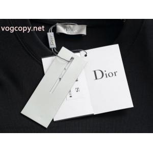 半袖Tシャツディテールが可愛い 値段が安い高品質 ホリデー限定コピー ブランドDior