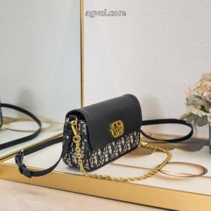     最安価格新品 セールで入手! 人気の春夏新作再登場DIORブランド 品 激安 通販..