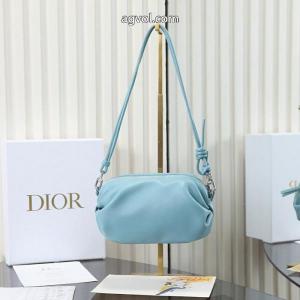 コピー 商品 ブランド バッグゆったりふんわり着心地 トップスからチラ見える安心 今年らしく魅力的アップディオール.