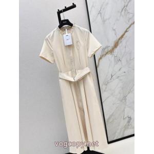 Dior ワンピーススーパー コピー残りサイズわずか 愛らしさ抜群！  真夏のコレクション.