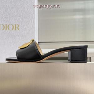     Diorスーパー コピー ブランド人気急上昇 新作アイテム 一番おしゃれ春夏トレンド..