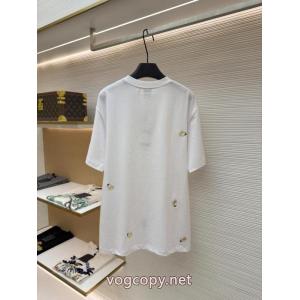 夏の定番スタイル 一気にトレンド感満載な着こなし お得SALEDior半袖Tシャツ激安 ブランド