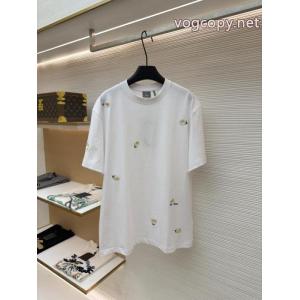 夏の定番スタイル 一気にトレンド感満載な着こなし お得SALEDior半袖Tシャツ激安 ブランド