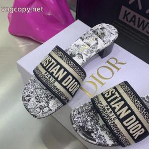 Diorスリッパ格安新作 個性派  個性的なモデルブランド コピー 専門店.