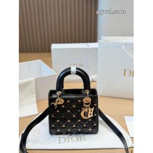 DIORコピー 商品 通販夏の定番スタイル 夏の買い必須！ 今流行バッグ