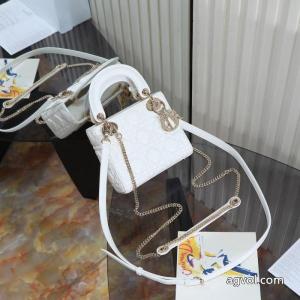 ブランド コピー 激安オシャレ度アップ 人気専門店 女性大好きバッグディオール..