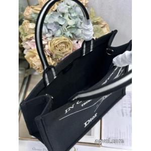人気商品登場！ 圧倒的人気新着 欧米風偽 ブランド 購入ディオールバッグ..