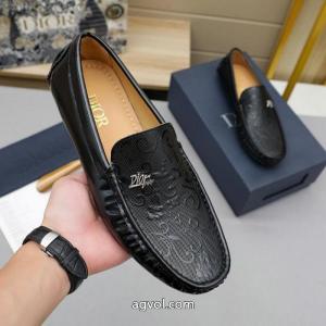 DIORブランド コピー 販売店スニーカー大評判のデザイン コスパ最高のプライス 高級感UP