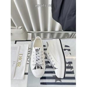 数量限定得価 秋冬らしい華やか シーンで活躍するコピー 品 販売スニーカーディオール.