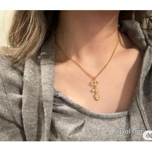 ブランド 偽物 激安 通販新着入荷 定番の魅力 美品ネックレスDIOR