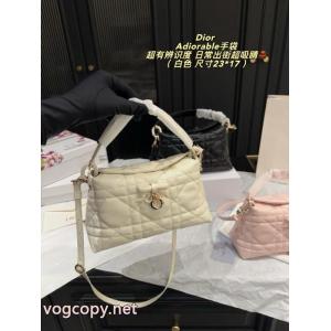 Diorブランド 通販バッグ早期完売 ネクストヒット必至ブランド デイリーに使いたい！.