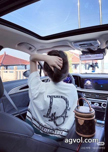 25ss洗練デザイン人気急上昇スーパー コピー ブランド 通販半袖TシャツDIOR 3