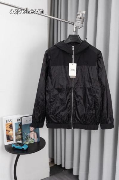 Dior/ディオール胸元アルファベットロゴフルプリントジョイントキャップコート 1