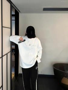 クラシックな雰囲気のトップス爆発的人気長袖TシャツDIORコピー 商品 ブランド