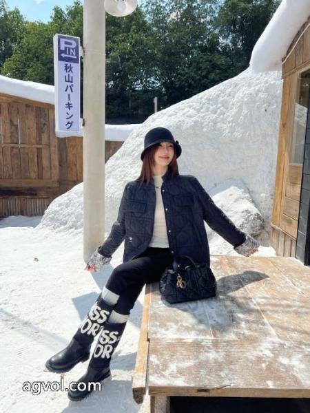 DIORクラシック菱格子キルティング動物園ロゴ綿入れの服 4