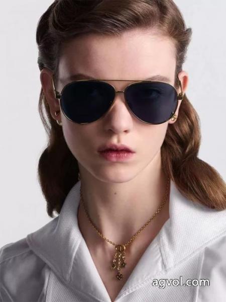 メガネ大人気の冬季限定発売中こなれ感いい着き心地コピー 商品 販売DIOR 1