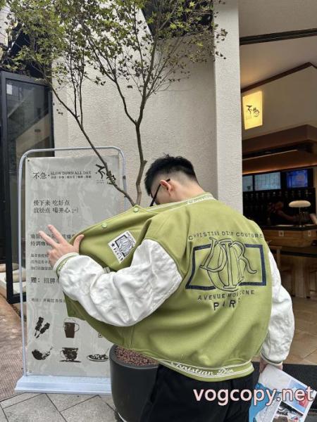 コート人気爆発新品 機能面抜群 遊び心が溢れるアイテムDiorスーパー コピー 通販 1