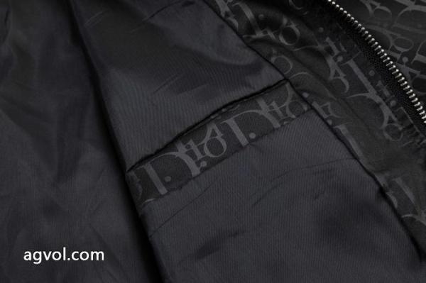 DIORジャケットコピー 商品 通販不動の人気商品 モデル大絶賛 秋冬にお世話になる定番 4