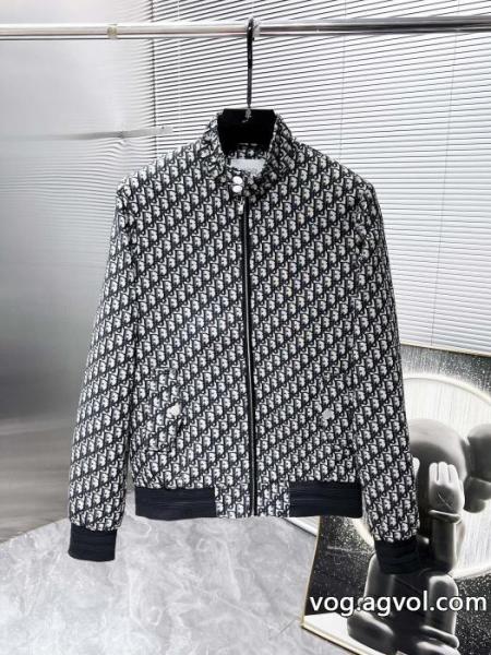 ブランド 品 コピーコートDIOR魅力をプラス 着回し力抜群大人気 格好いい 0 