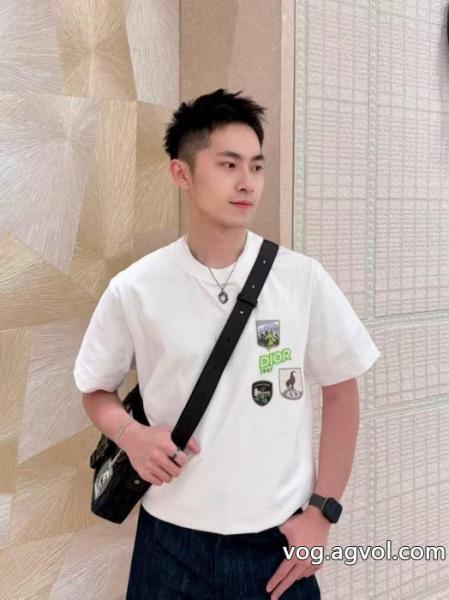 NEW大変素敵 新作限定お早めに 今季爆発的な人気ディオール半袖Tシャツ激安 ブランド 通販 0