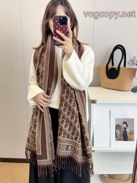 VIPセールで破格 超激得250%新品 流行の最前線ブランド 激安Diorマフラー 1