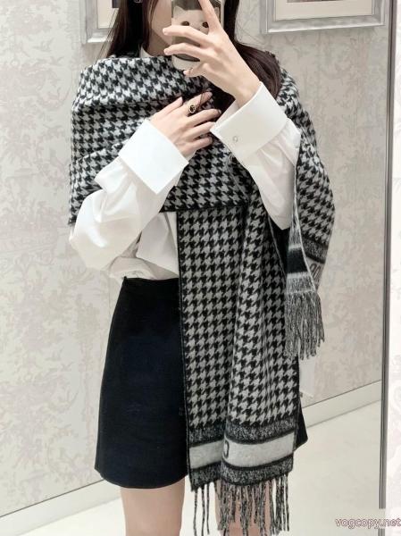 コピー 商品 ブランド冬に最強アイテム 2025到着済 お洒落に魅せるマフラーDior 0