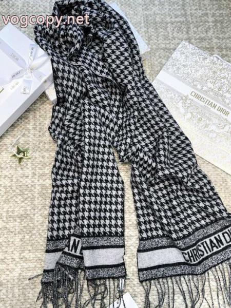 コピー 商品 ブランド冬に最強アイテム 2025到着済 お洒落に魅せるマフラーDior 3