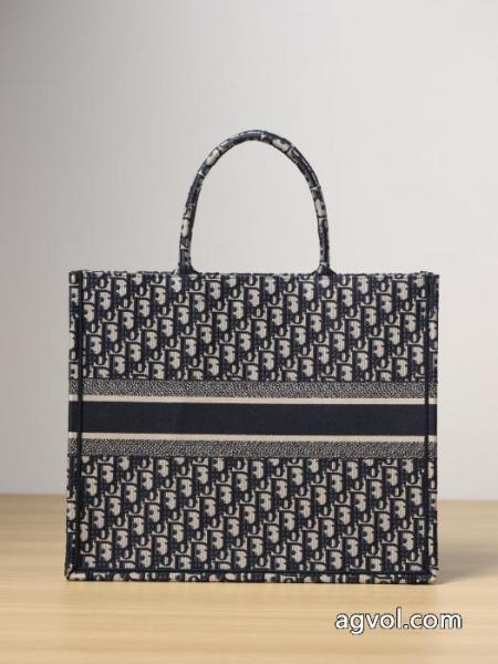 きれいめ上品に 品質保証 限定品 人気No.1ブランド コピー 通販 バッグDIOR. 7