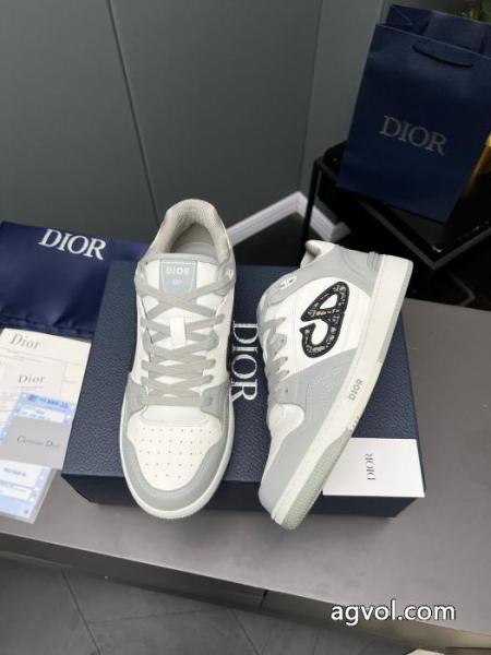 カジュアル反転魅力 ファッションに役立つ 超限定即完売偽物 ブランド 激安DIOR スニーカー. 2