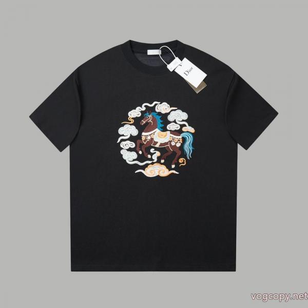 偽物 通販 Dior2026-2026 冬の新作も！ 今すぐ取り入れたい 大人気希少Tシャツ 0 