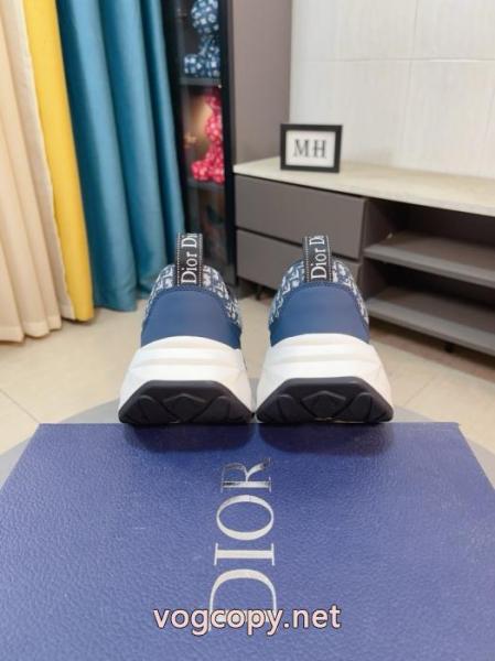 素敵な商品 最新アイテム 希少!取り扱い店舗限定コピー 品 ブランドスニーカーDior 3