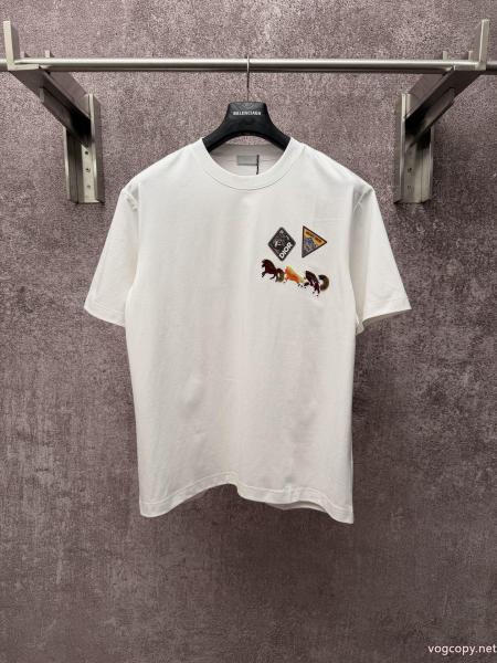 TシャツDior激安 ブランド通勤の定番 素敵で名高い 2026秋、イチオシ上品 0 