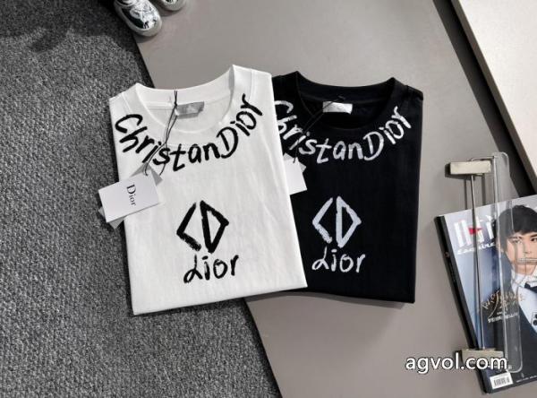 ブランド 偽物 通販TシャツDIORデザイン性の高い 特に話題なの上品即完売 今だけSALE 1