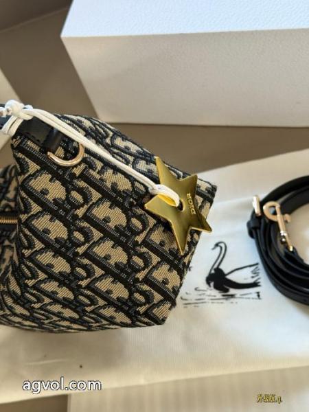 バッグブランド コピー 専門店お洒落な印象 数量限定得価 高級感を演出DIOR.. 2