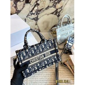 ブランド コピー 品バッグ安全発送 今季はファション感漂う 売り切れ必須Dior